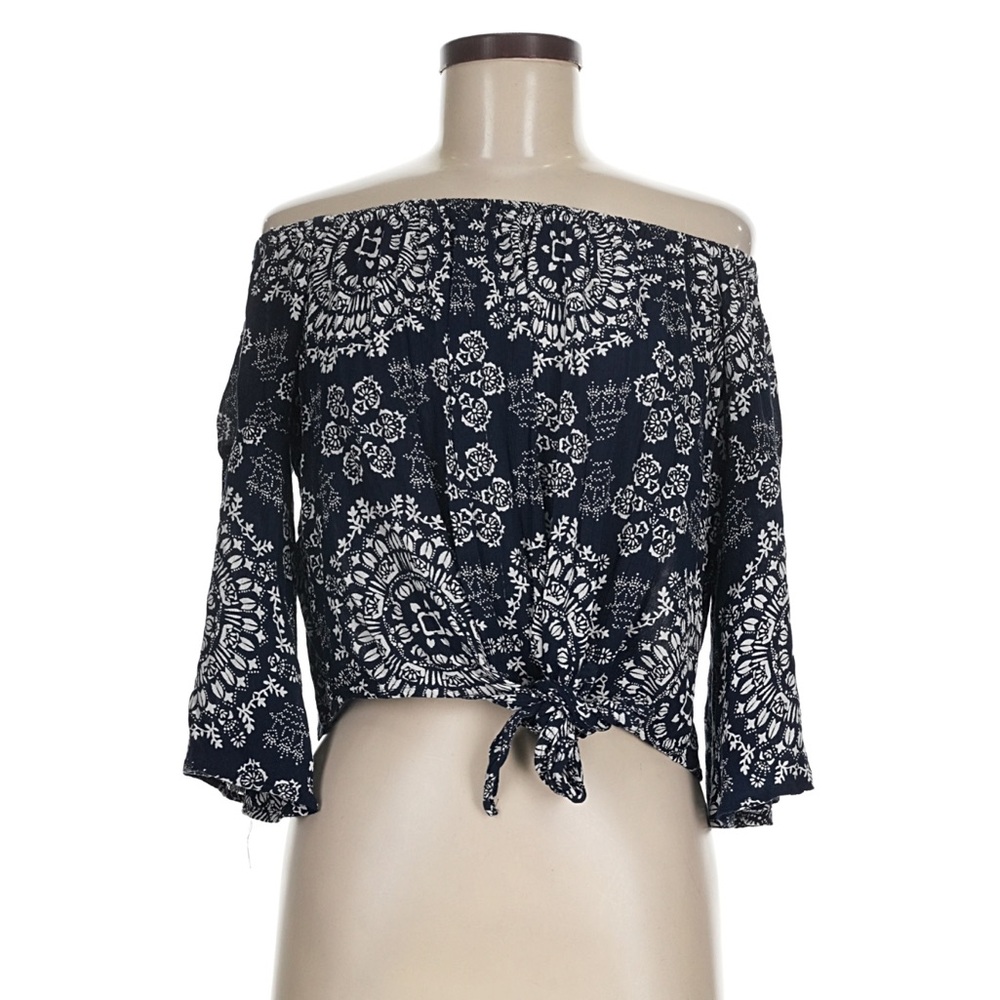 ELAN off-the-shoulder crop top with a tie front